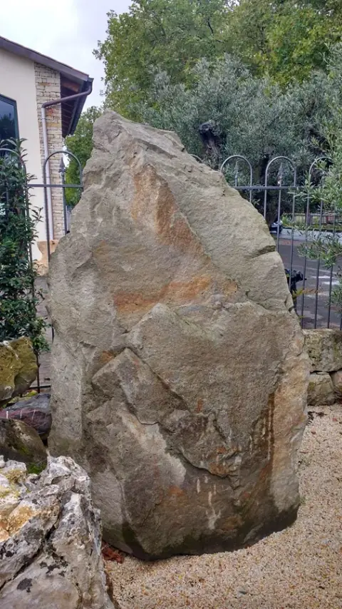 Felsen zur Gartengestaltung im Sortiment von LA CAVA